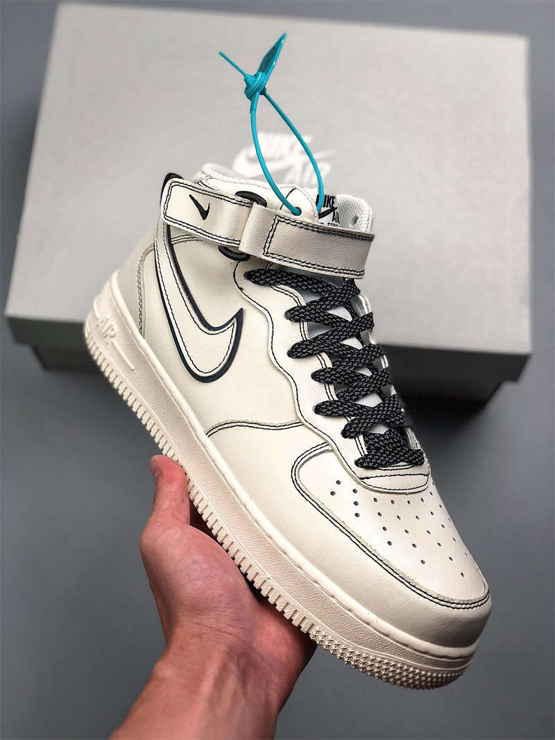 Air Force1 MID White and Black AO5138-040 Shoes